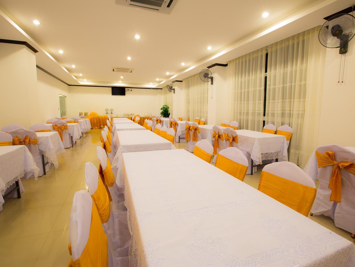 Douangchan Plaza Hotel В'єнтьян Екстер'єр фото